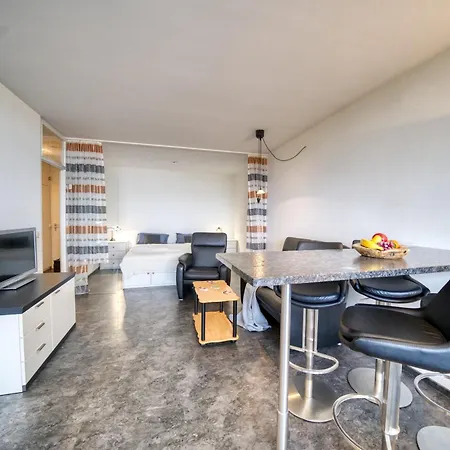 - Haus B, App 0b0408